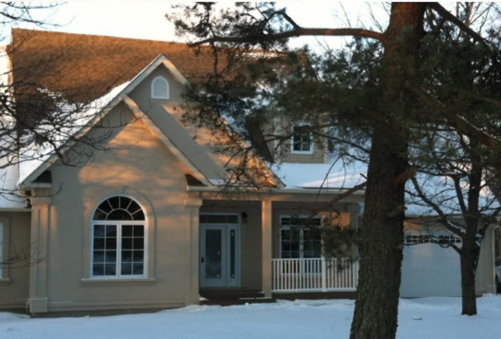 Photo credit: yellowpages.ca