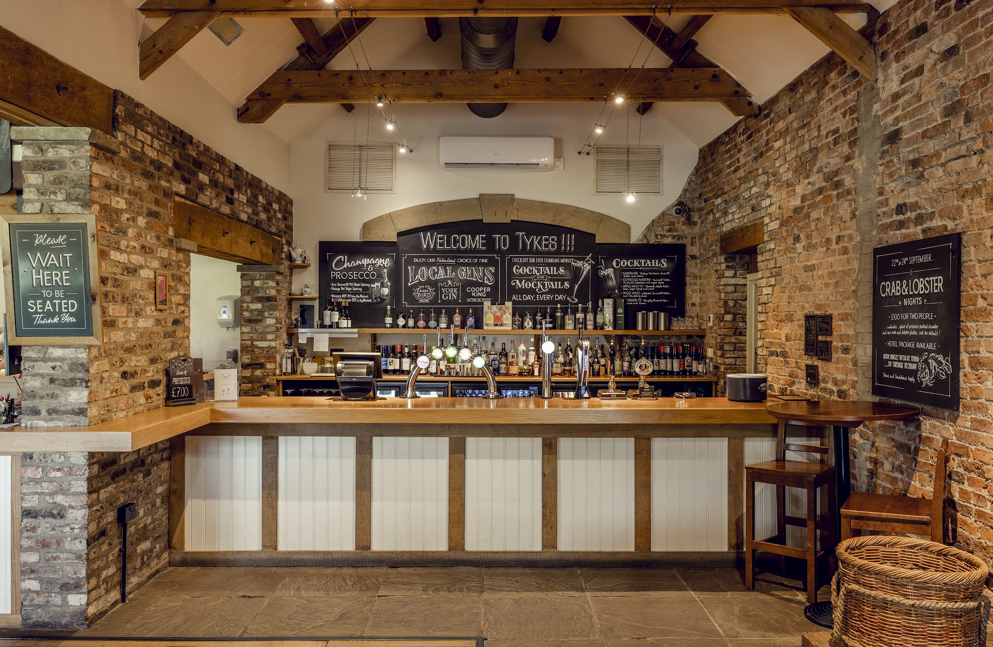 Tykes Sandburn Hall, Flaxton