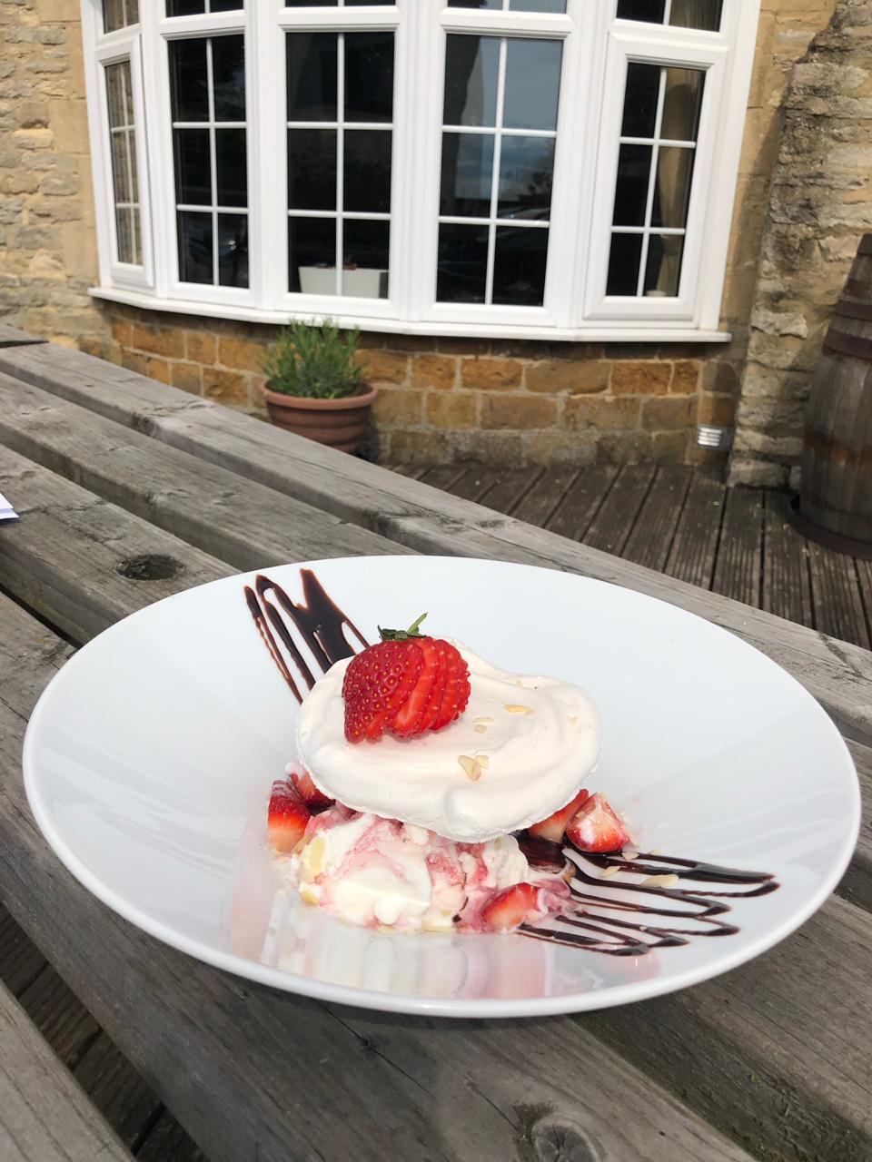 The Sun Inn Farrer Cl, Whitfield, Brackley