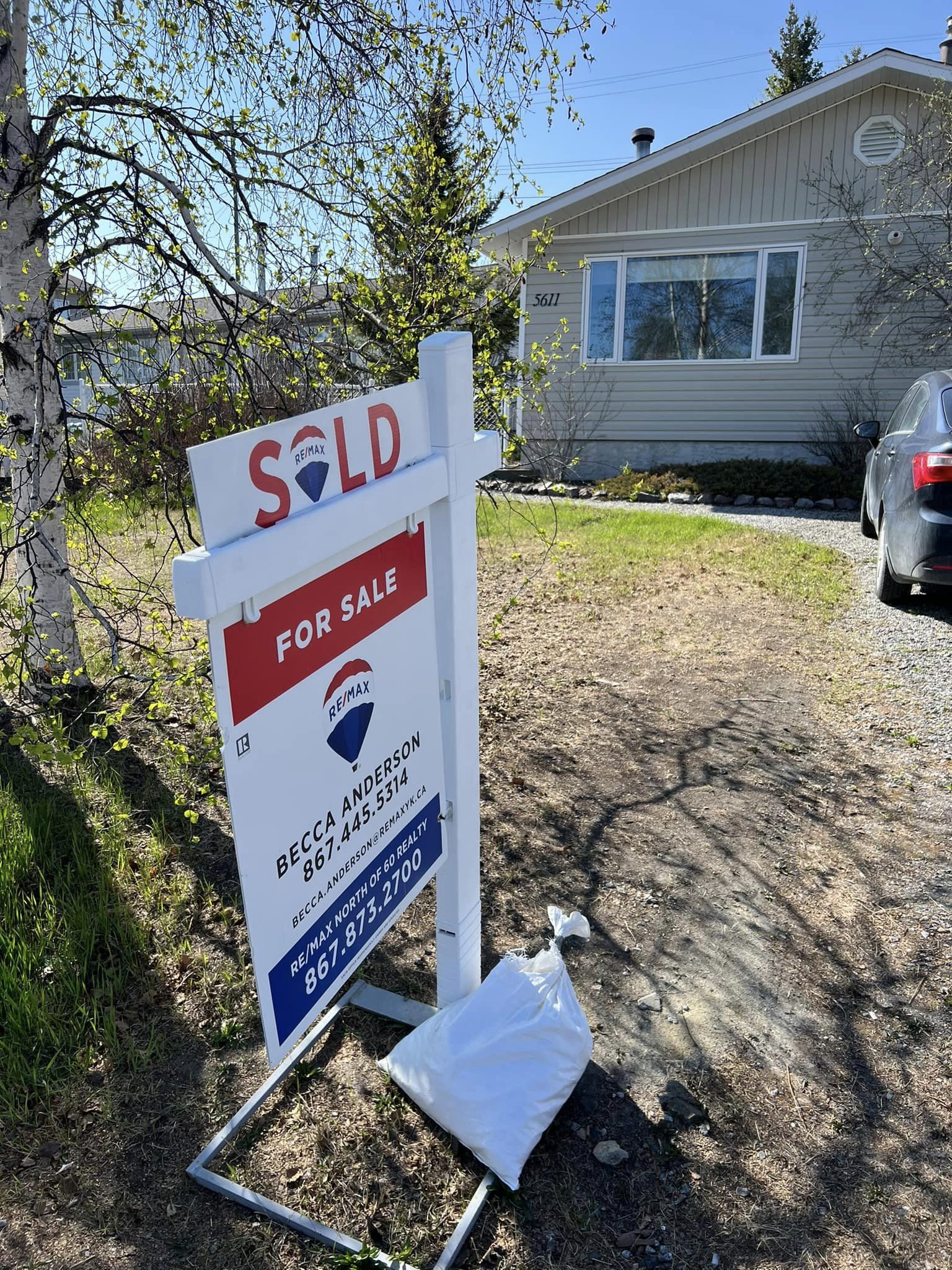 RE/MAX North of 60 Realty 341 A Old Airport Rd, Yellowknife Northwest Territories X1A 3T4