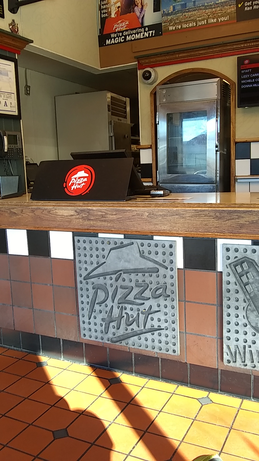 Pizza Hut