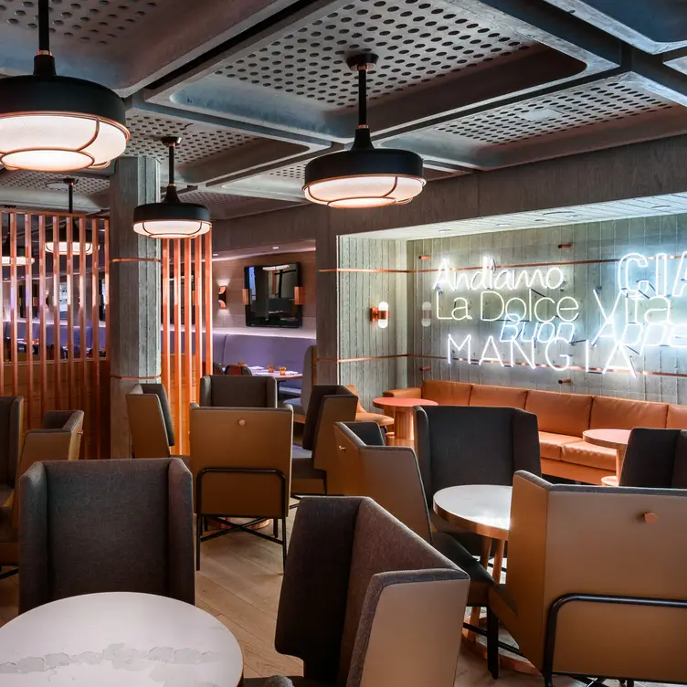 Photo credit: opentable