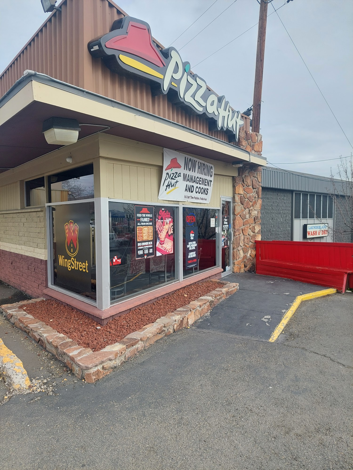 Pizza Hut