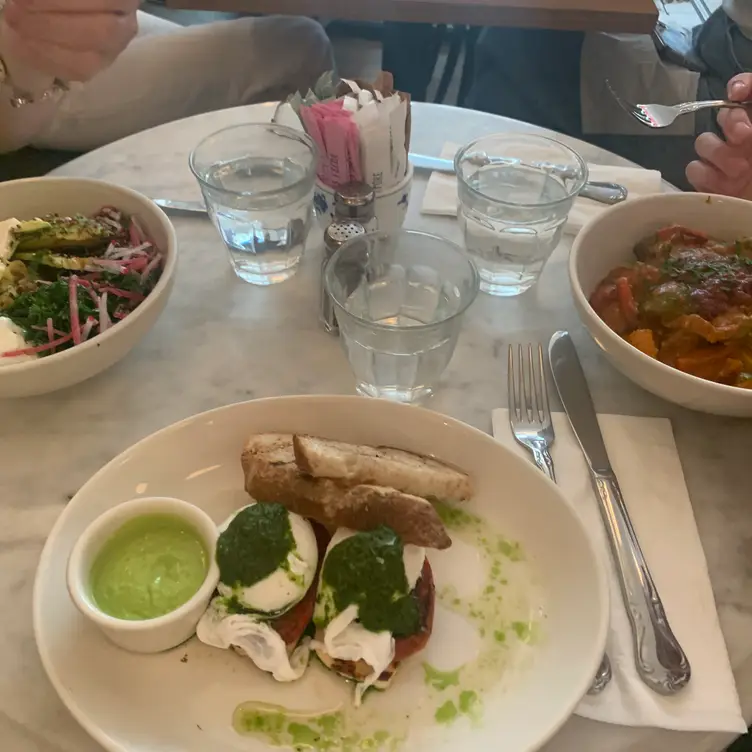 Photo credit: opentable