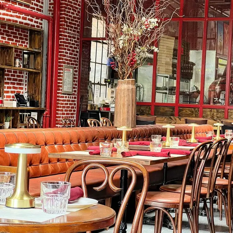 Photo credit: opentable