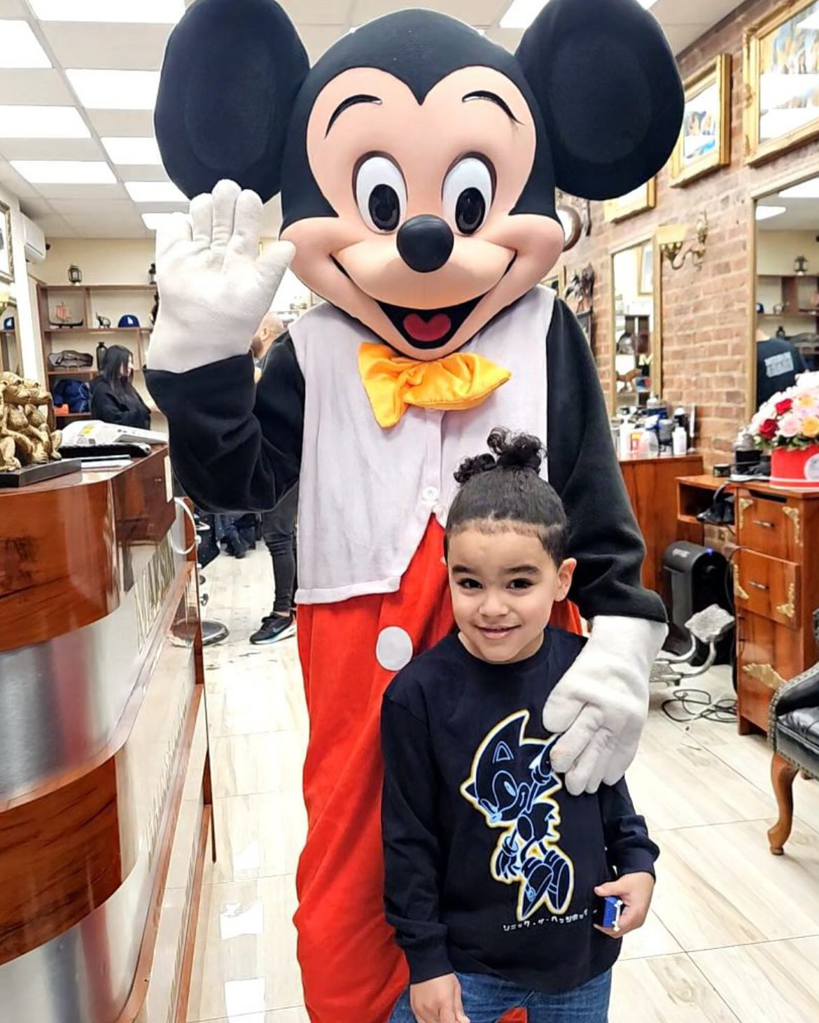 Maksim Hair Salon & Barbershop 242 5th Ave, Brooklyn, NY 11215