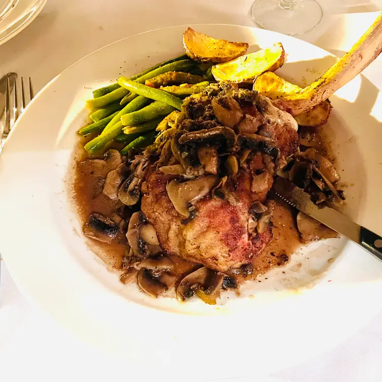 Photo credit: opentable