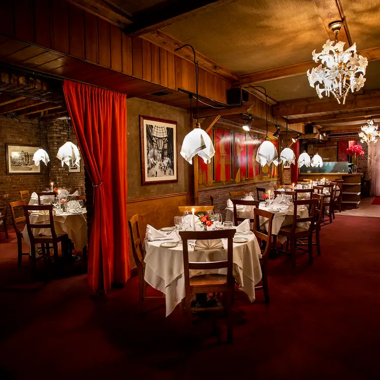 Photo credit: opentable