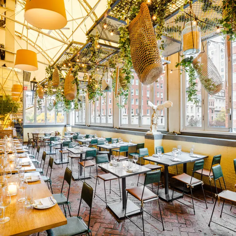 Photo credit: opentable