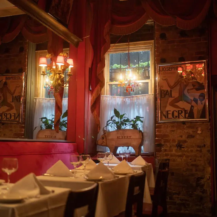 Photo credit: opentable