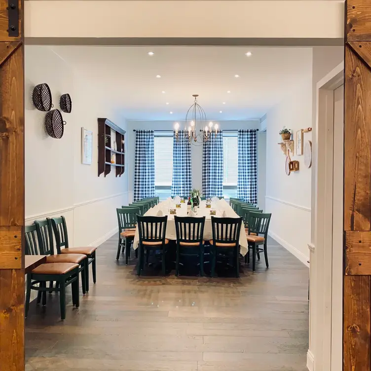 Photo credit: opentable