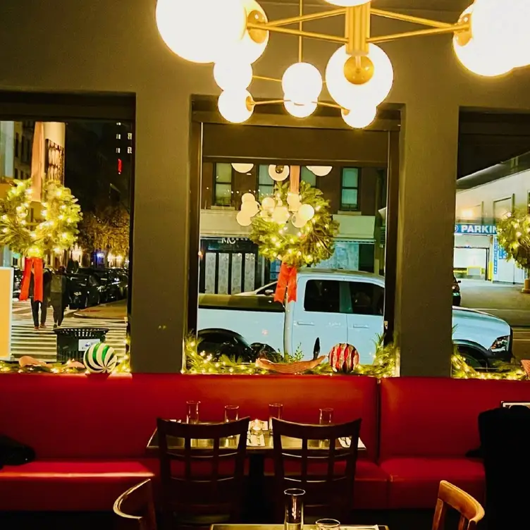 Photo credit: opentable