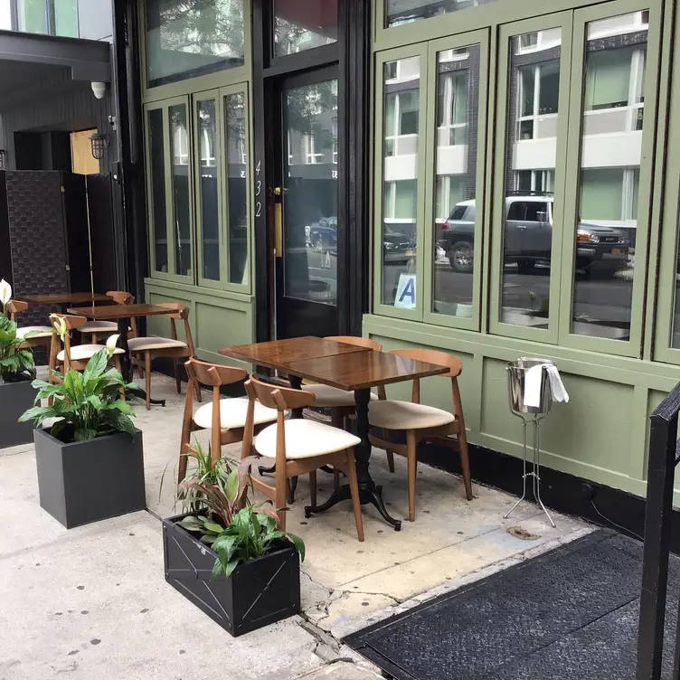 Photo credit: opentable
