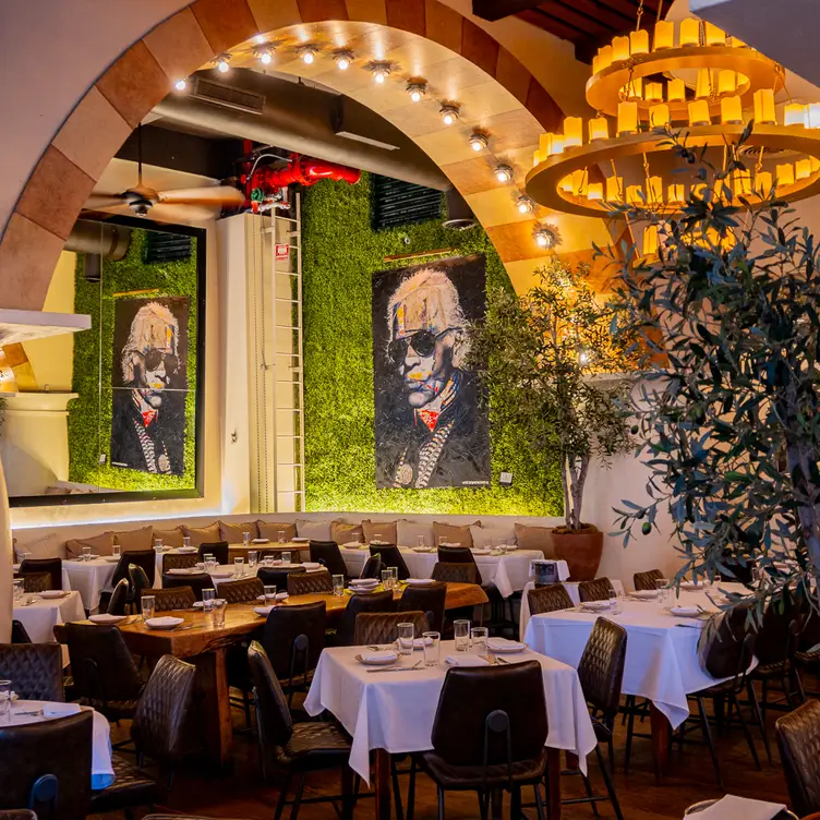 Photo credit: opentable