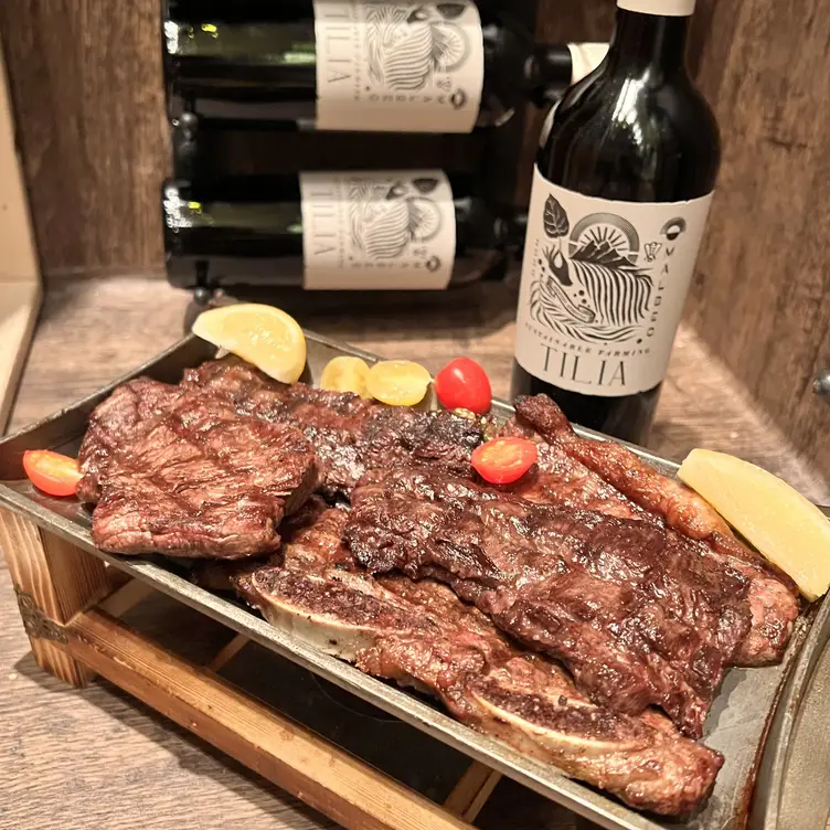 Photo credit: opentable