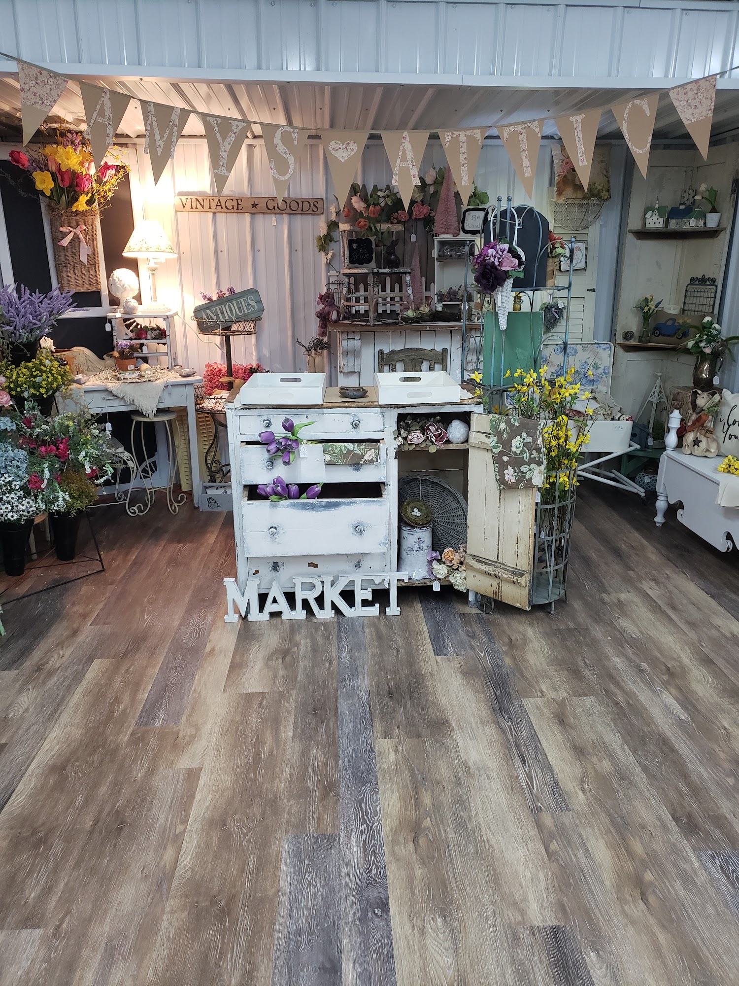 Sodus Feeds & Needs and ARTISANs Co-Op Sodus