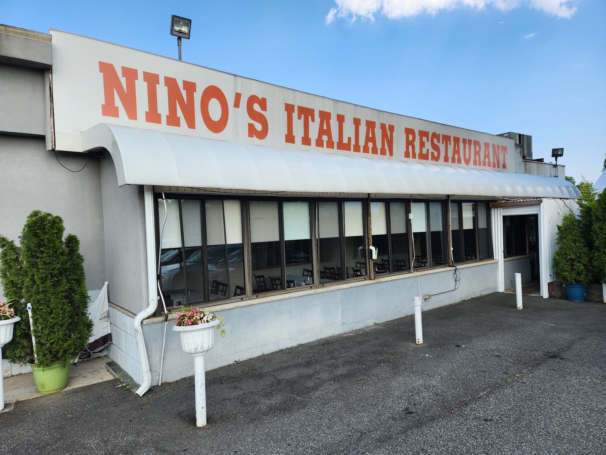 Nino's Restaurant