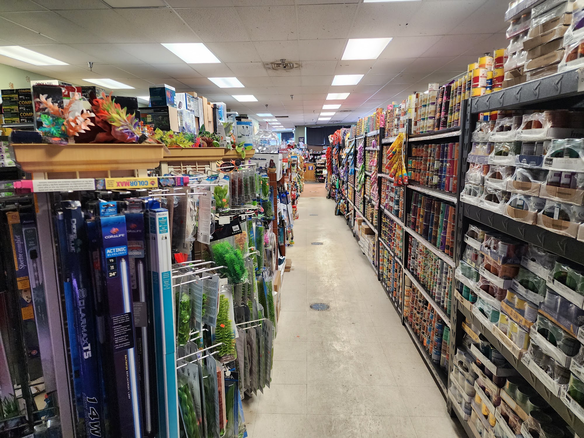 Hometowne Pet & Supply Inc. Warwick