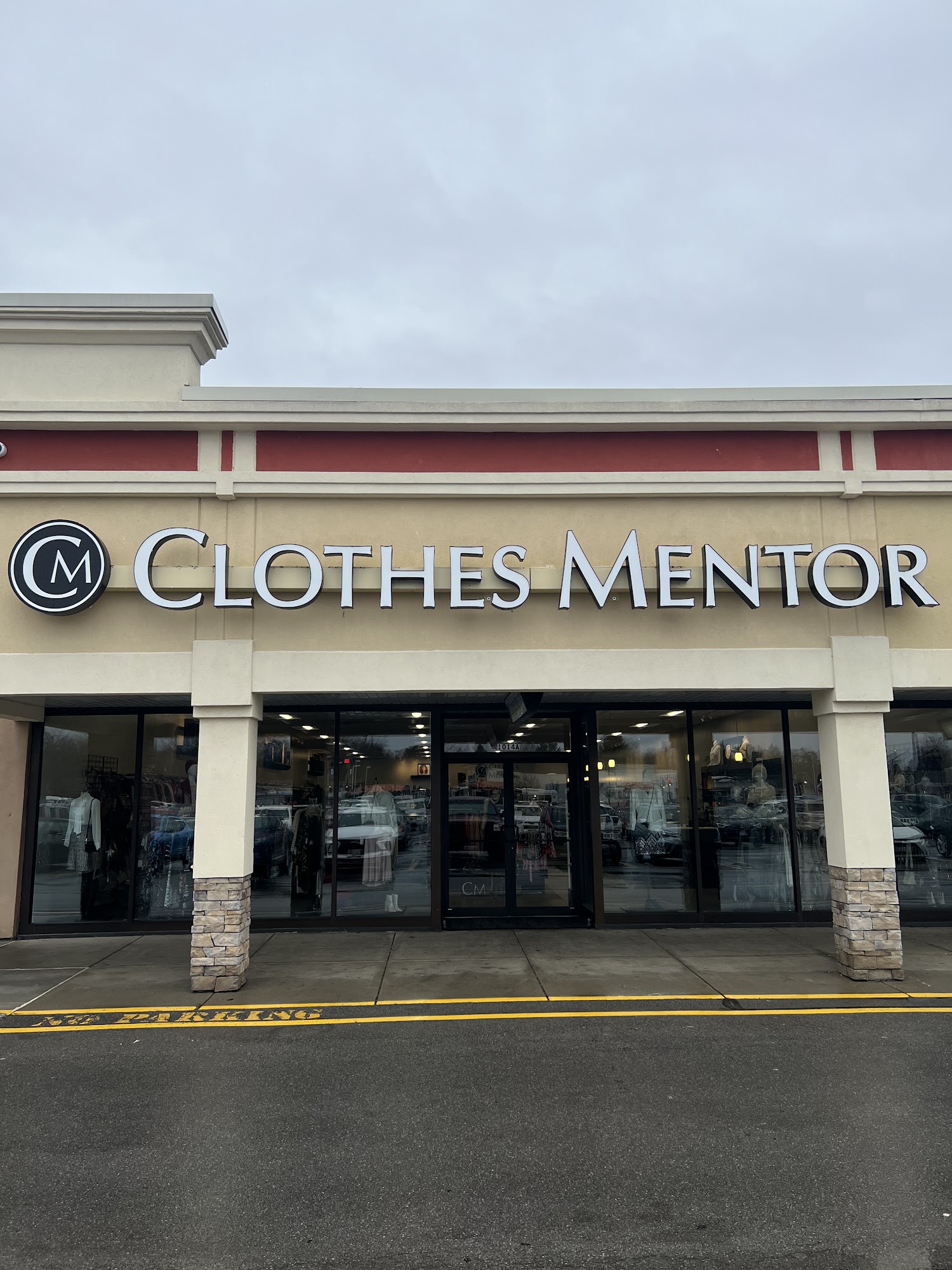 Clothes Mentor- West Seneca