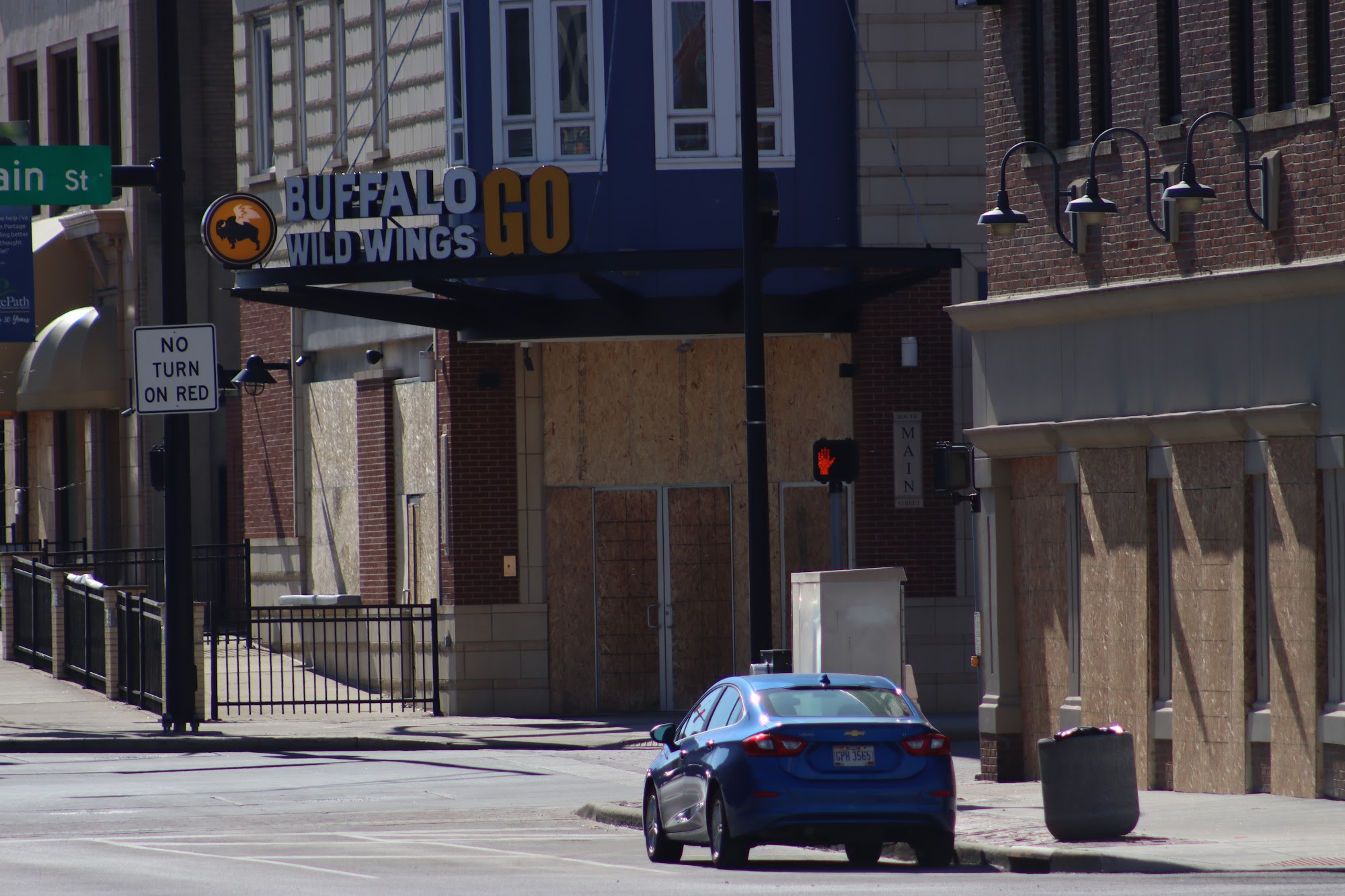 Buffalo Wild Wings 'GO'