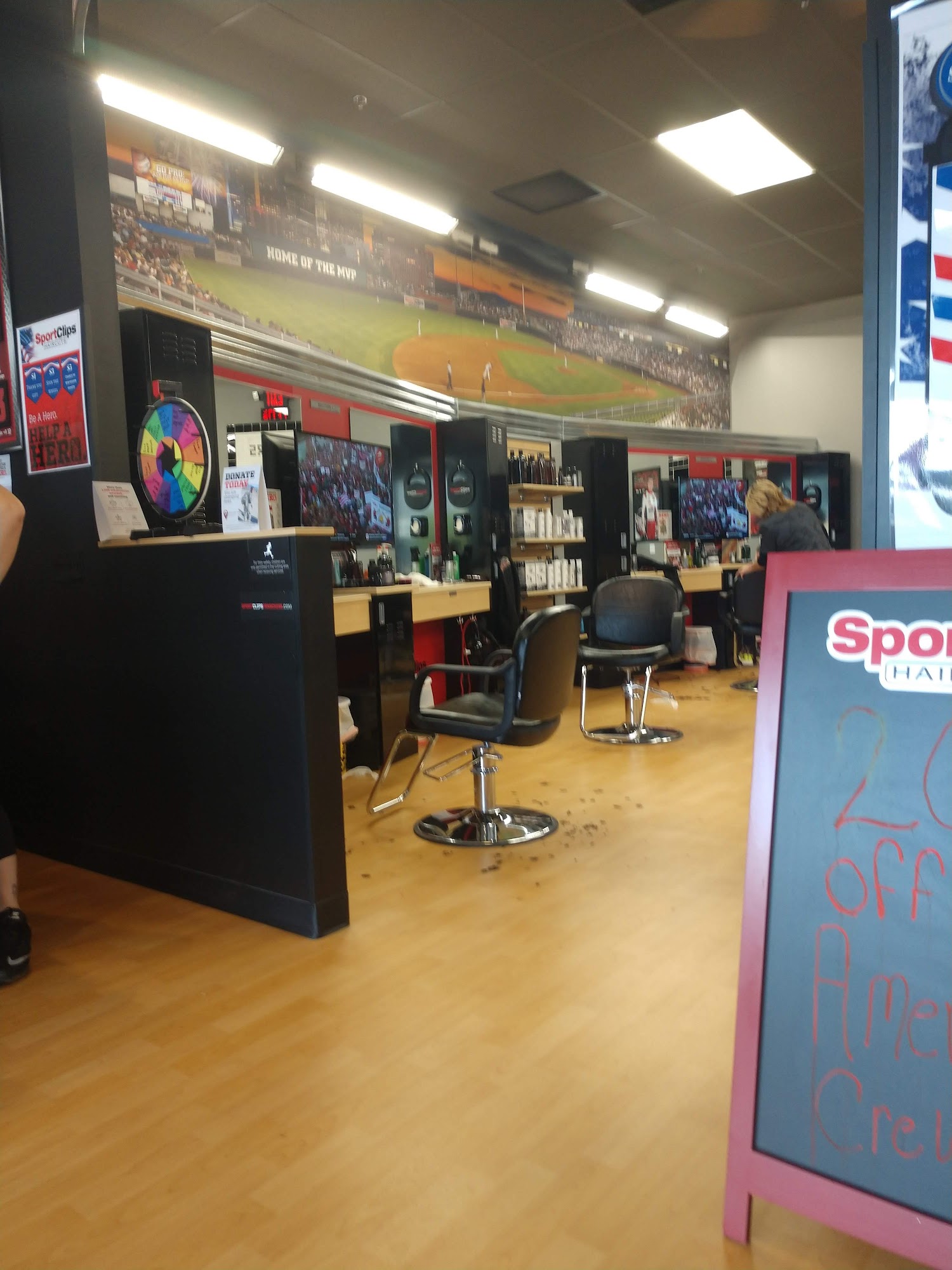 Sport Clips Haircuts of Austintown - Weston Center 5523 Mahoning Ave, Austintown Ohio 44515