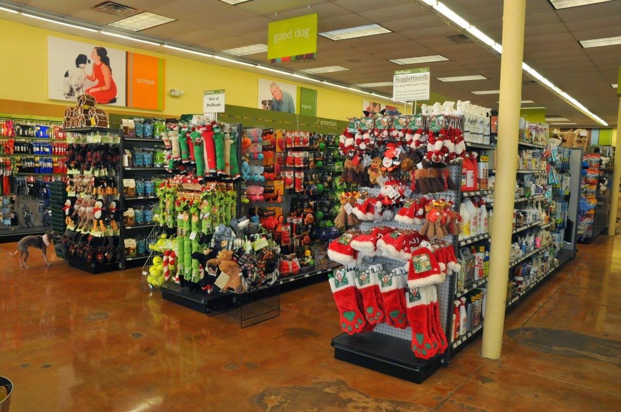 Hollywood Feed Cincinnati