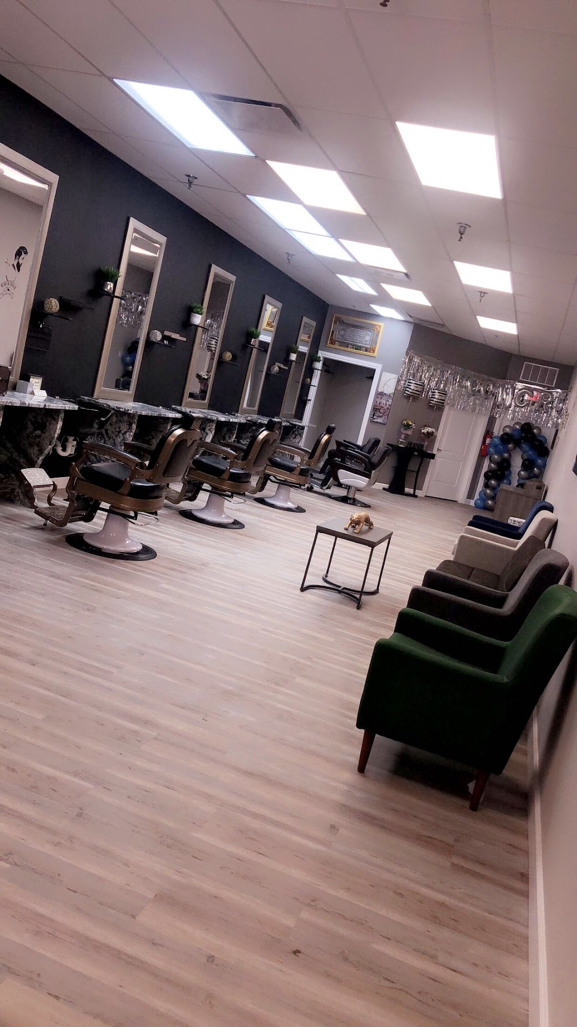 Billy's Top of the Line Barbershop & Salon