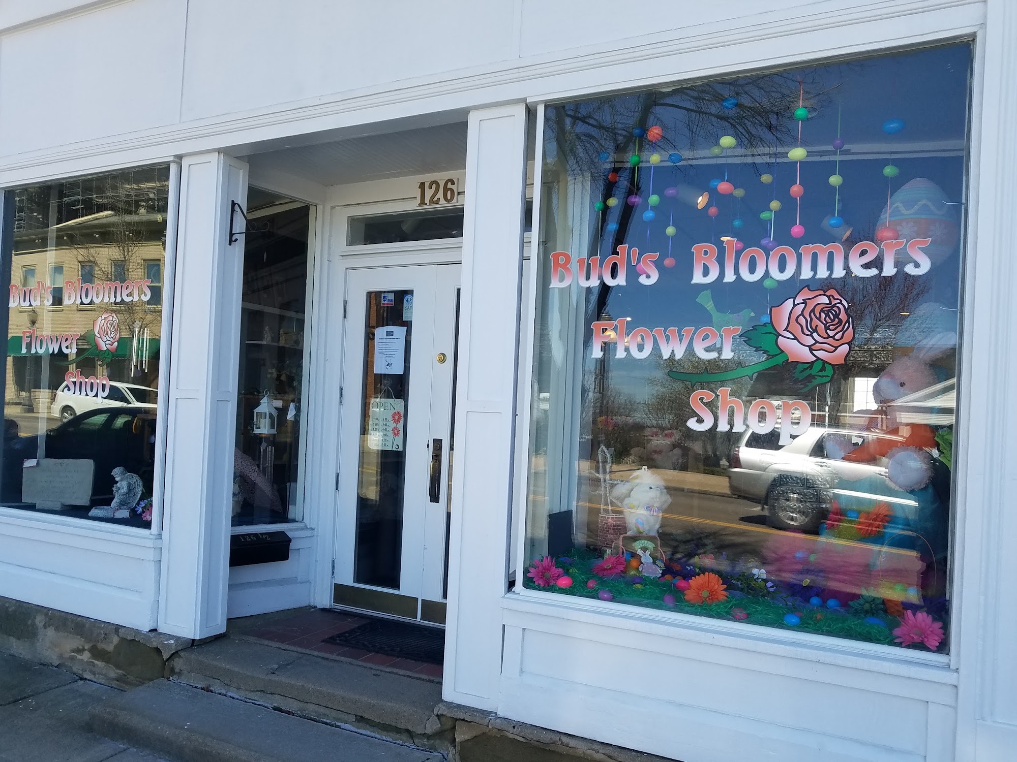 Bud's Bloomers Flower Shop 126 W Main St, St Clairsville Ohio 43950