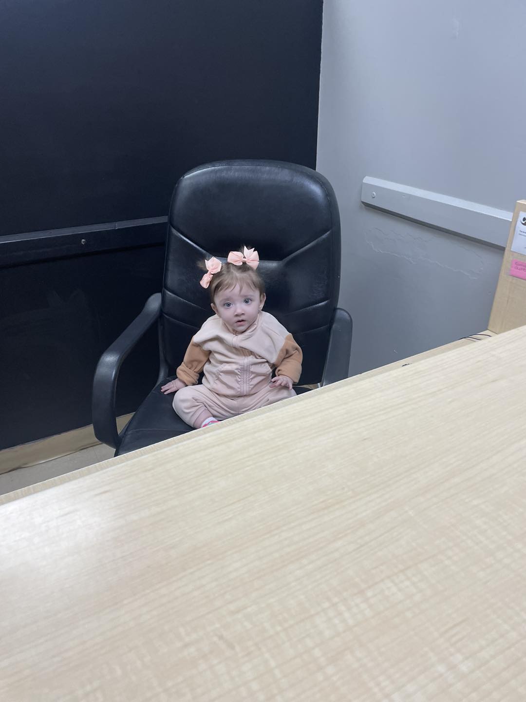 INTERNATIONAL SALON AND BARBER SHOP