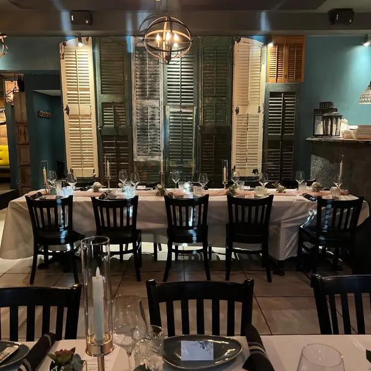 Photo credit: opentable