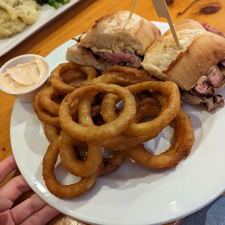 Photo credit: opentable