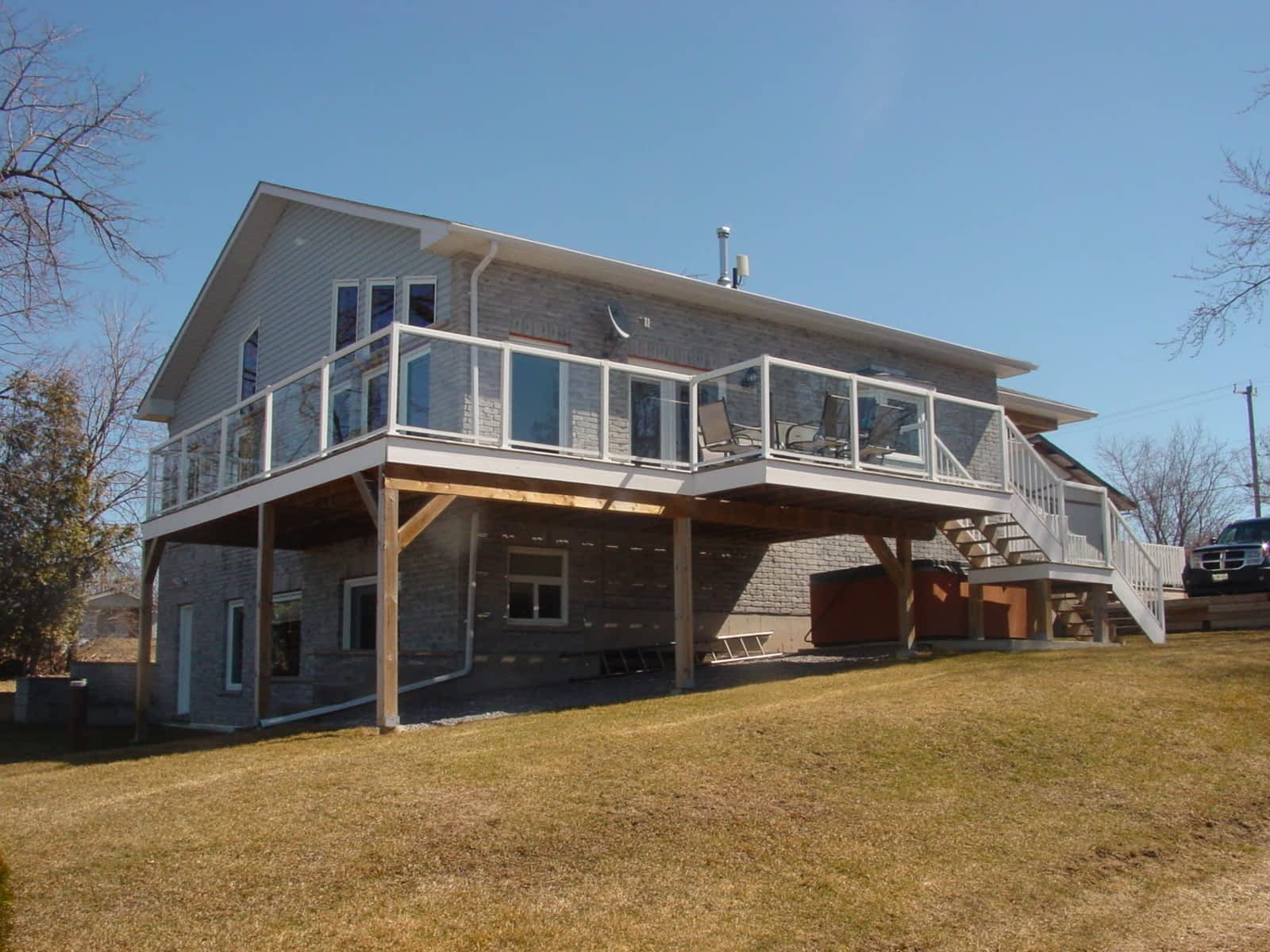 Photo credit: yellowpages.ca