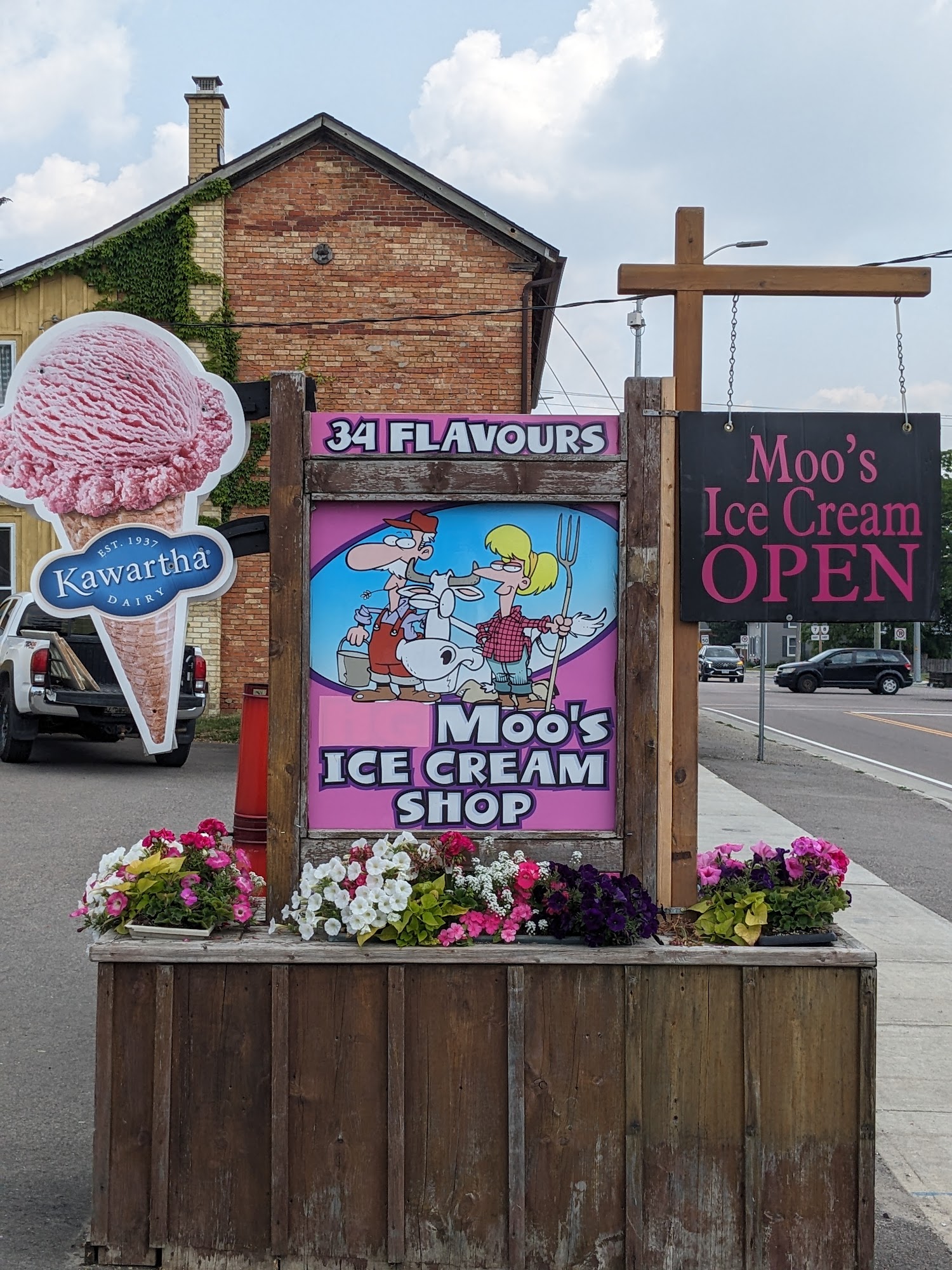 Moo’s Ice Cream Shop