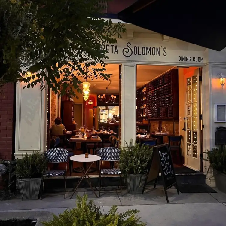 Photo credit: opentable