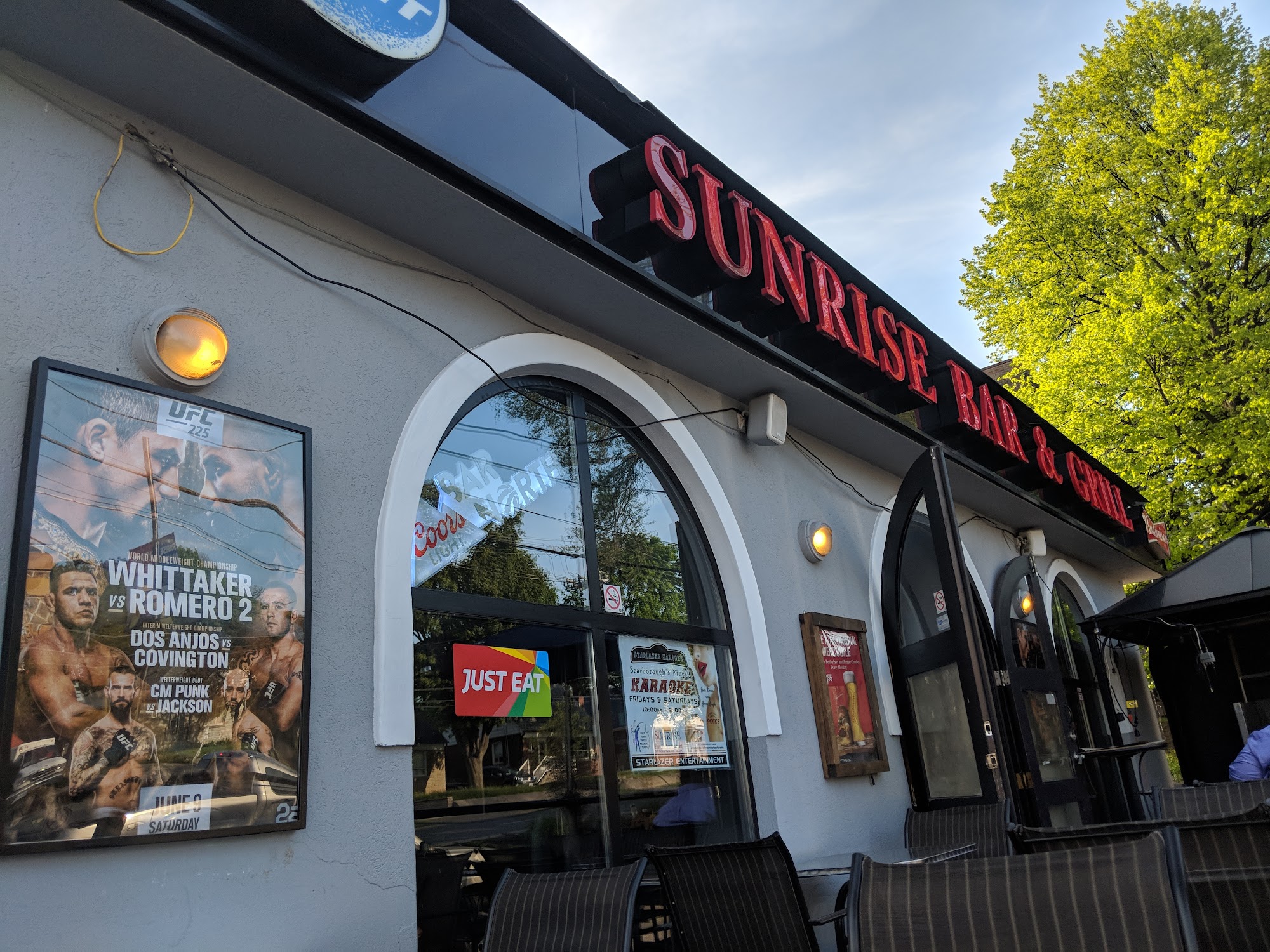 Sunrise Bar & Grill
