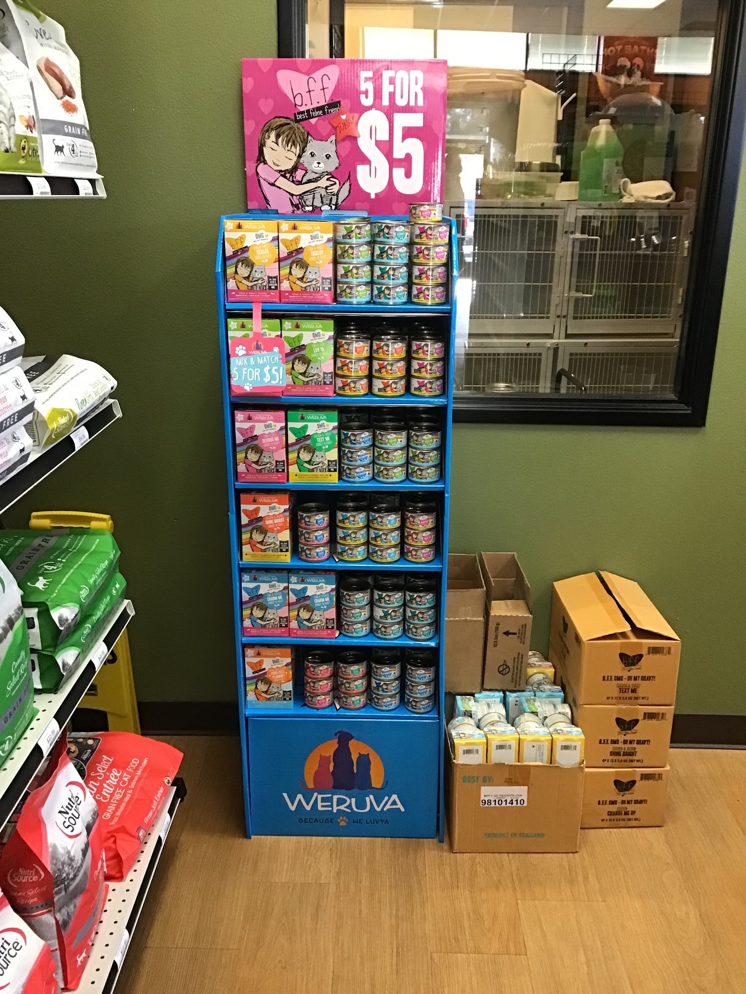 Nature's Pet Market & Grooming Canby