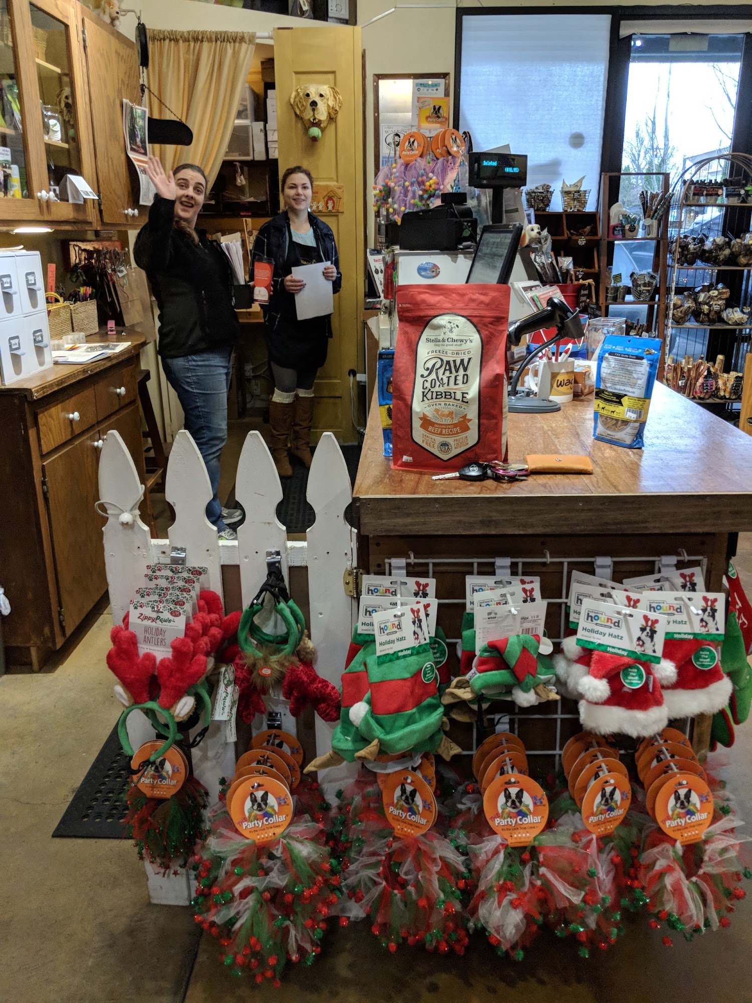 Wags! Dog Emporium Eugene