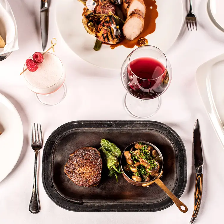 Photo credit: opentable