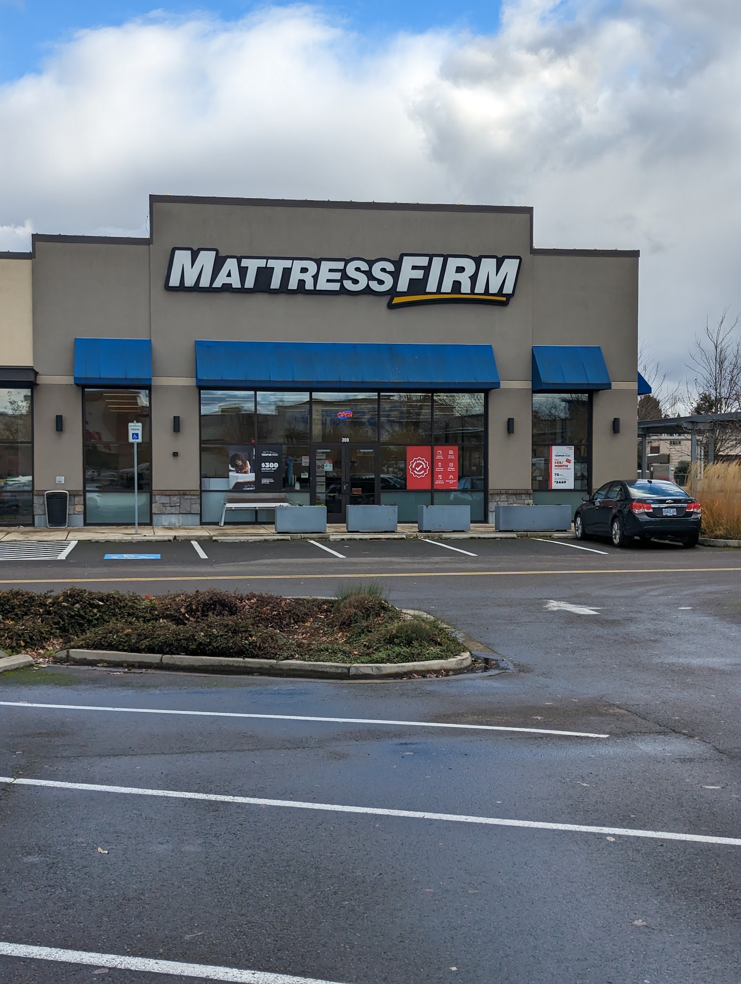 Mattress Firm Eugene Gateway Mall