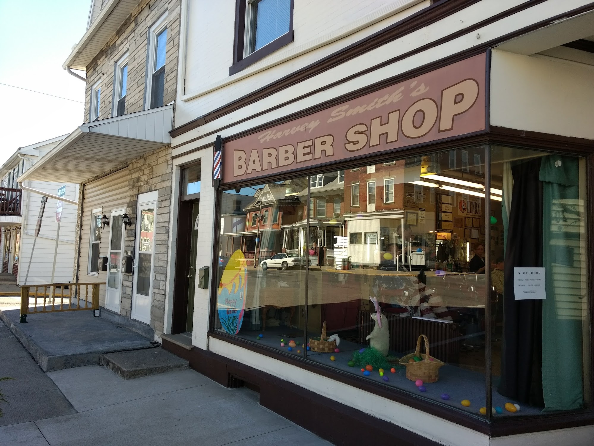 Harvey Smith's Barber Shop 204 W Market St, Lewistown Pennsylvania 17044