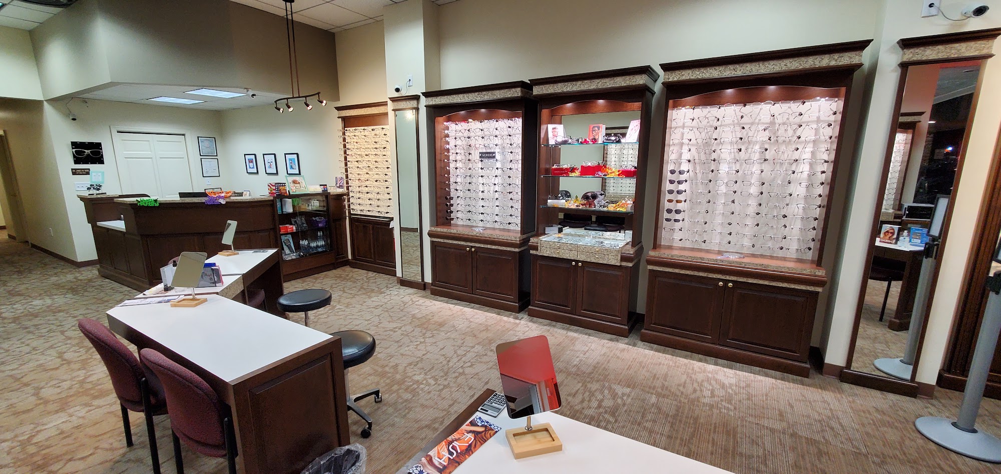 The Eyeglass Store