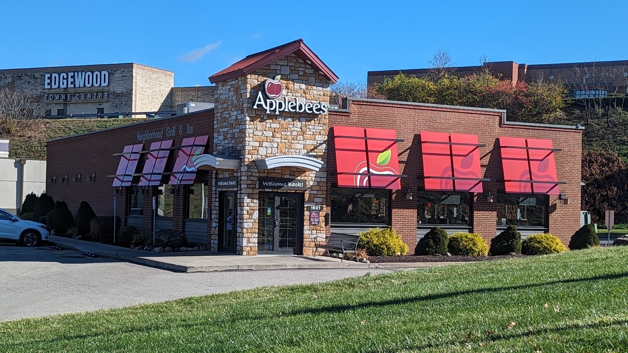 Applebee's Grill + Bar