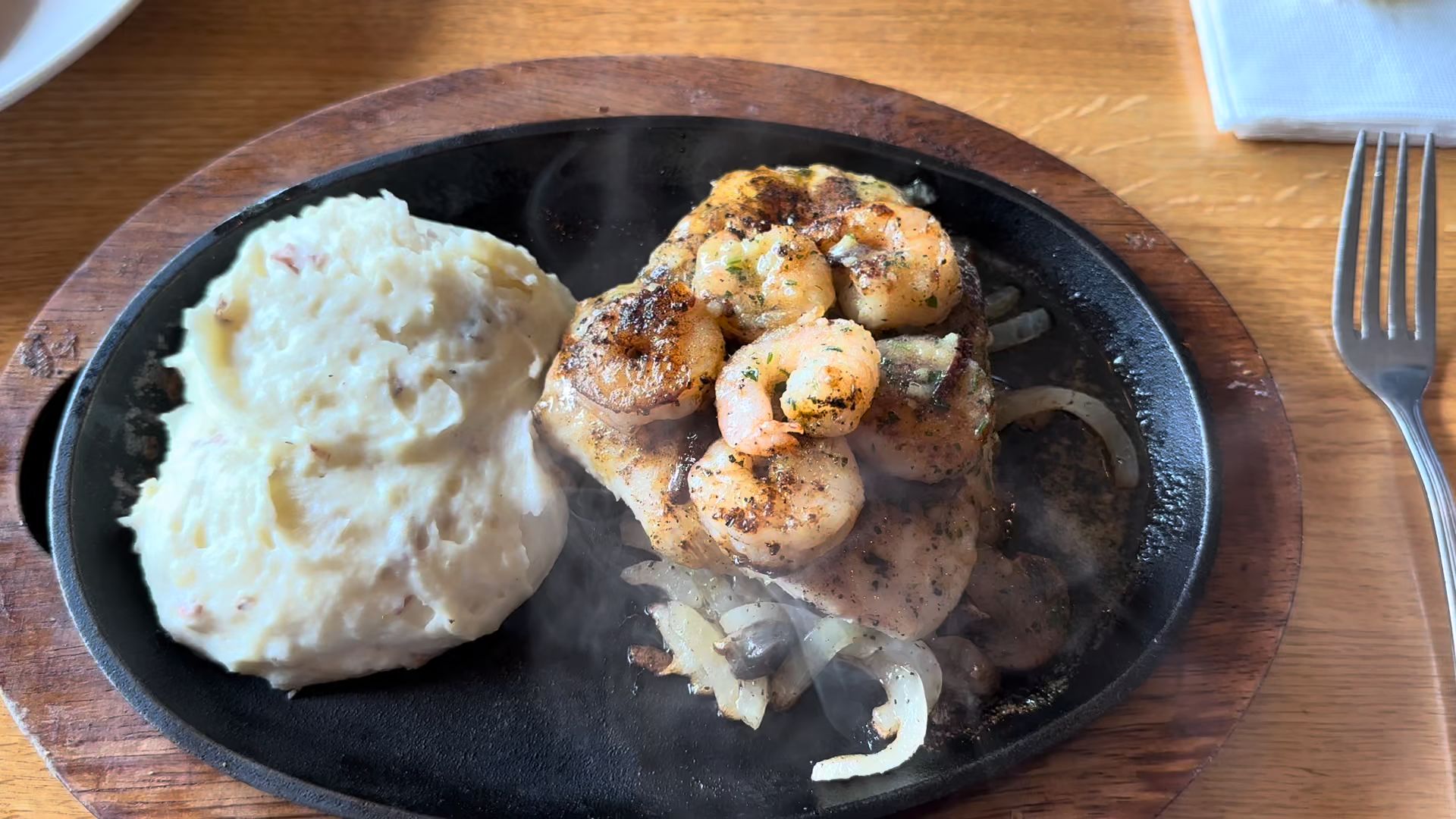 Applebee's Grill + Bar