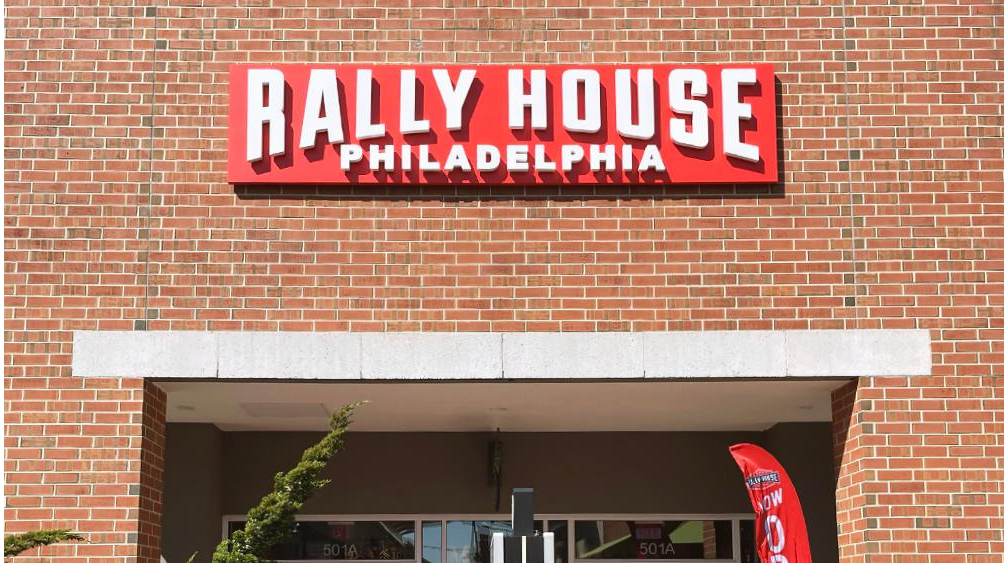 Rally House Philadelphia Premium Outlets