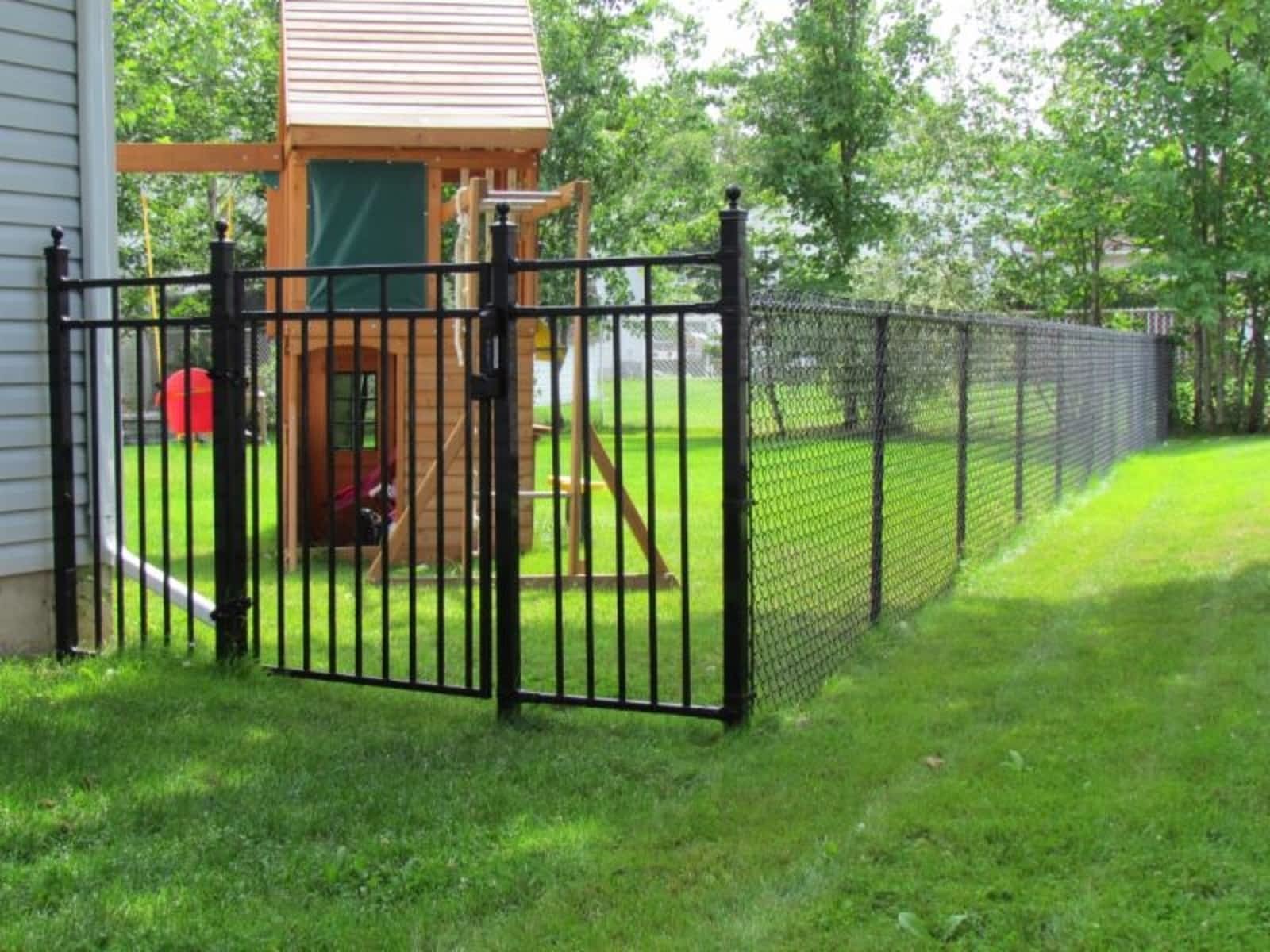 Photo credit: yellowpages.ca