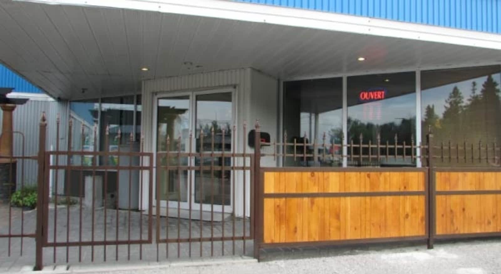 Photo credit: yellowpages.ca