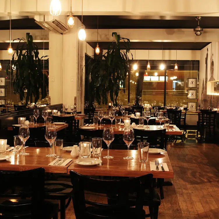 Photo credit: opentable