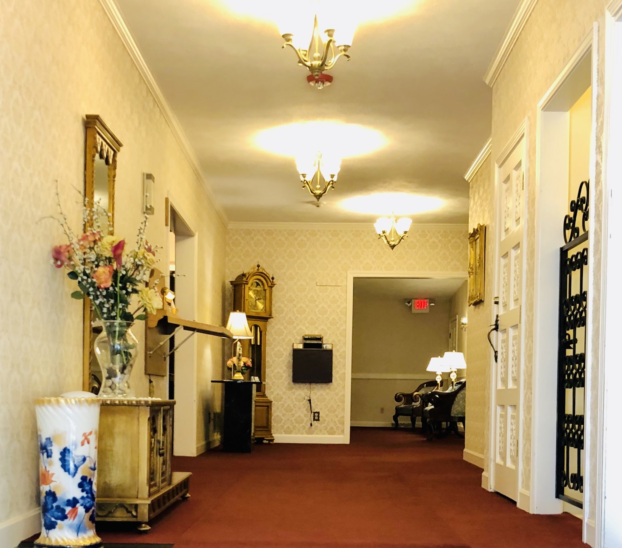 IANNOTTI FUNERAL HOME 415 WASHINGTON ST (ORIGINAL LOCATION) Coventry