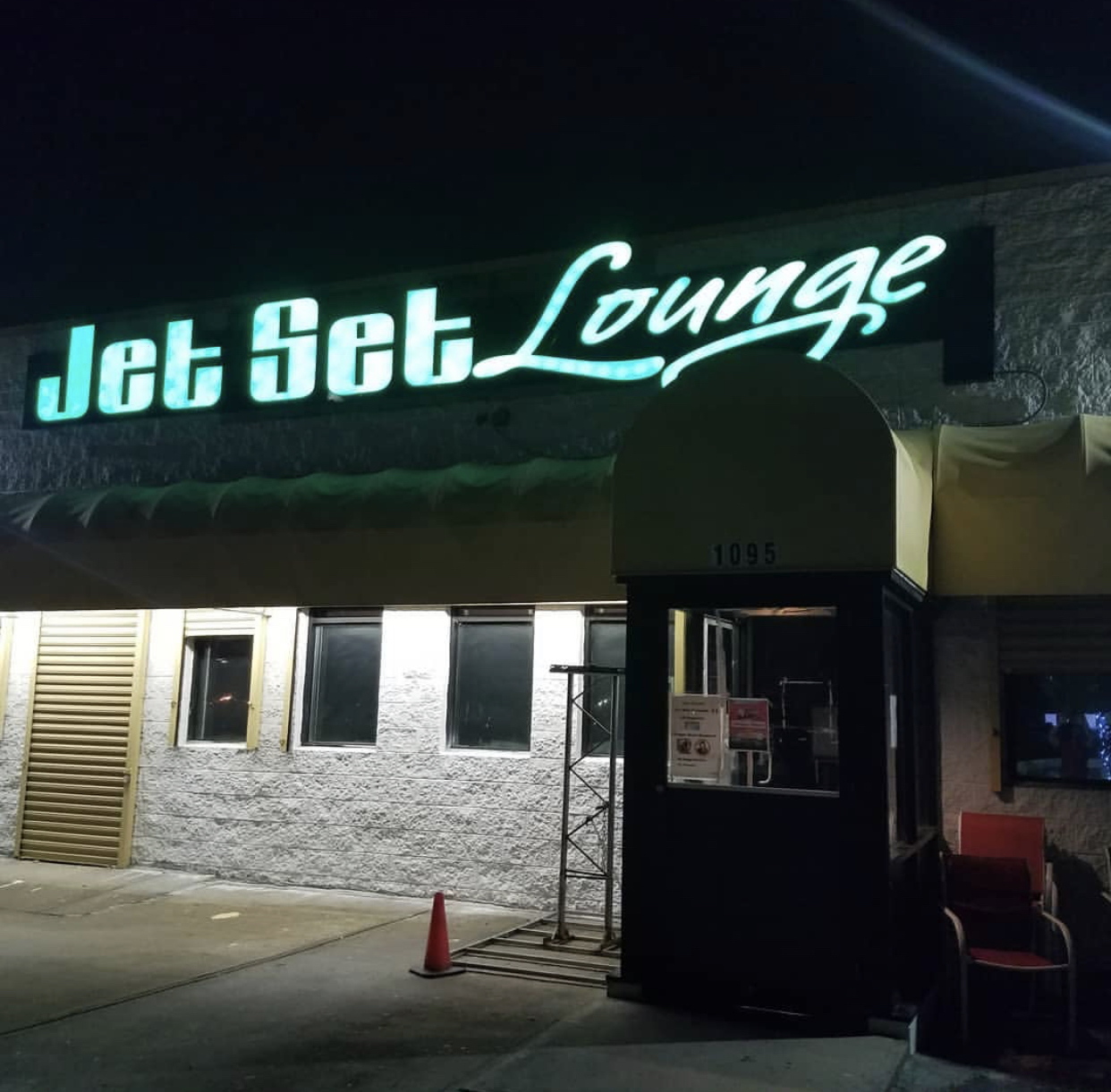 Jet Set Restaurant & Lounge