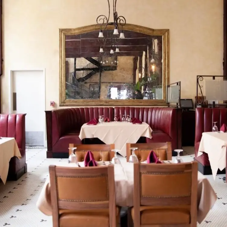 Photo credit: opentable